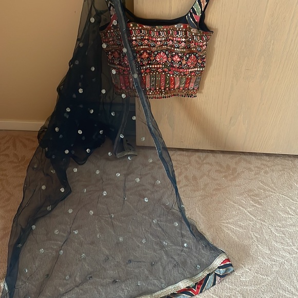 COPY - Lehenga choli - Picture 6 of 13